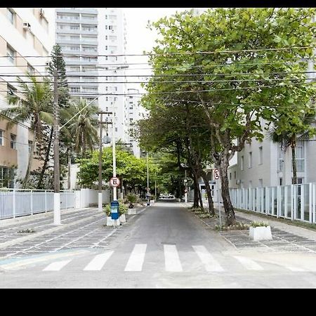 Апартаменты Pequeno E Aconchegante Meia Quadra Da Praia Гуаружа Экстерьер фото