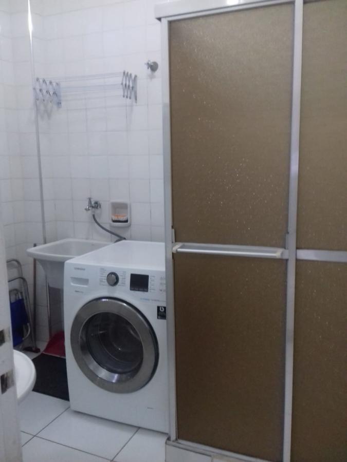 Апартаменты Pequeno E Aconchegante Meia Quadra Da Praia Гуаружа Экстерьер фото